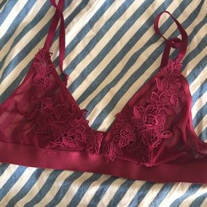 XS red lace flower bralette